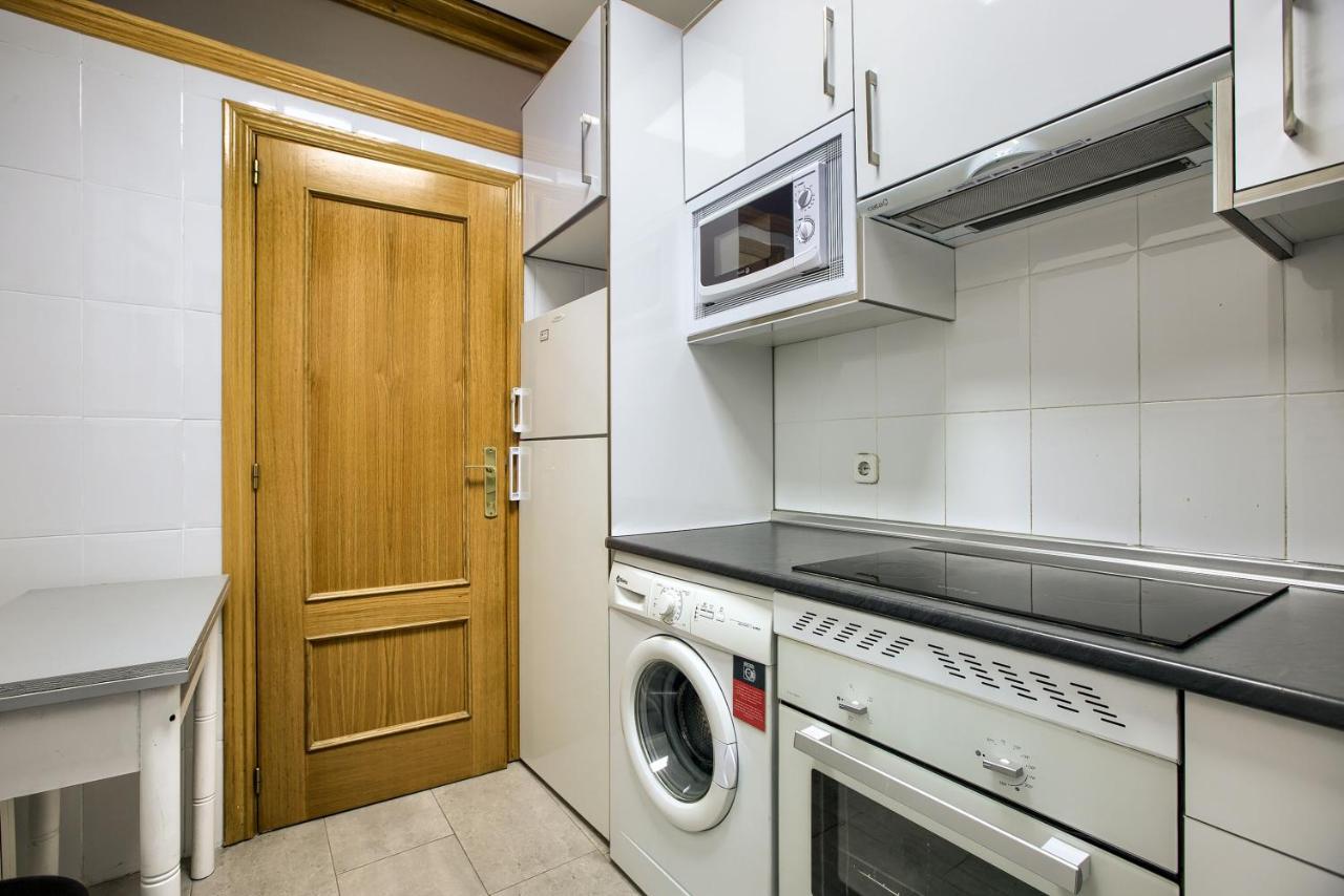 Charming Elegant Gran Via Apartment Madrid Bagian luar foto